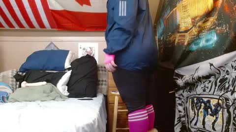 Snapshot of cosmicjones88 chatting on April 5, 2026, 7:49 am cosmicjones88 online show from April 5, 2026, 7:49 am