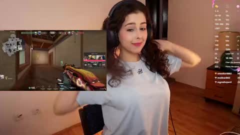 Snapshot of cosmos_baby chatting on March 5, 2026, 7:54 pm Luna online show from March 5, 2026, 7:54 pm