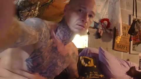 Snapshot of cotybonilla chatting on October 16, 2025, 1:28 am Leftys Way online show from October 16, 2025, 1:28 am