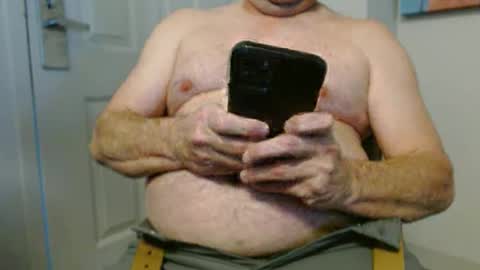 Snapshot of countryboy_10 chatting on February 24, 2025, 6:04 pm CountryBoy 10 online show from February 24, 2025, 6:04 pm