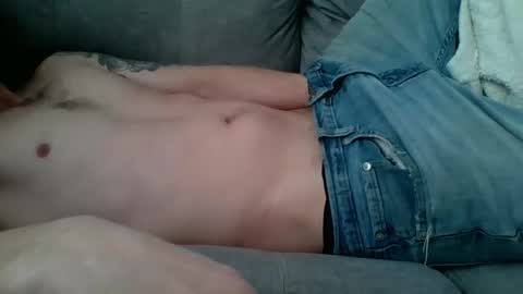 Kylenaughtybi89 online show from February 4, 2026, 3:29 pm