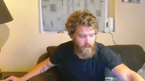 Snapshot of couplaloverz chatting on October 18, 2025, 3:31 am Tony online show from October 18, 2025, 3:31 am