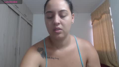 Snapshot of couple_sexandlove chatting on September 9, 2025, 11:32 am ALEJANDRO Y EMILY online show from September 9, 2025, 11:32 am