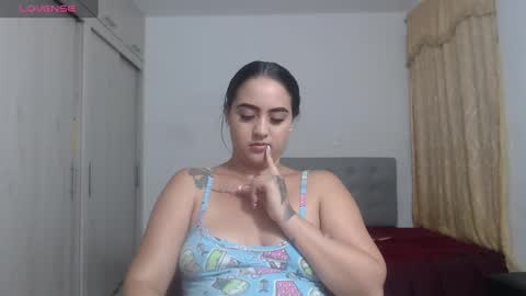 Snapshot of couple_sexandlove chatting on October 7, 2025, 12:30 am ALEJANDRO Y EMILY online show from October 7, 2025, 12:30 am