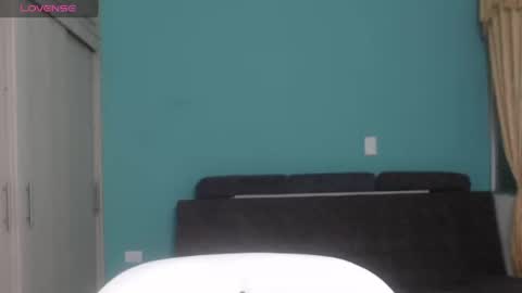 Snapshot of couple_sexandlove chatting on January 8, 2026, 1:41 am ALEJANDRO Y EMILY online show from January 8, 2026, 1:41 am