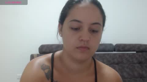 Snapshot of couple_sexandlove chatting on February 18, 2026, 7:43 pm ALEJANDRO Y EMILY online show from February 18, 2026, 7:43 pm