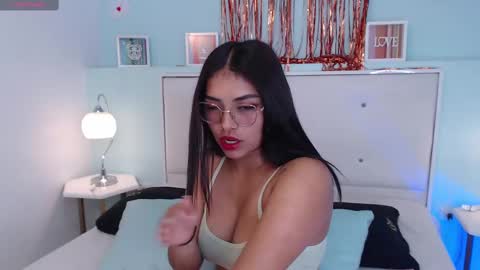 Snapshot of couplecolombia_gh chatting on February 22, 2025, 3:45 am lola y juan online show from February 22, 2025, 3:45 am