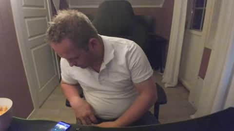 coupleofnor online show from June 1, 2026, 10:33 pm