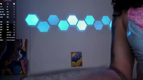 Emily  Andy online show from May 22, 2026, 2:40 am