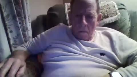 courieral1 online show from February 3, 2025, 10:54 pm