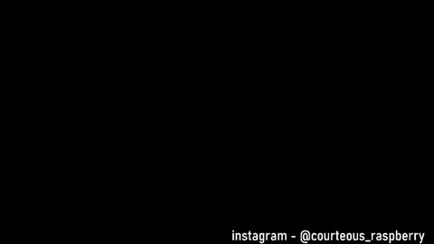 Snapshot of courteous_raspberrrry chatting on September 23, 2025, 10:51 am Rose Roys my online show from September 23, 2025, 10:51 am