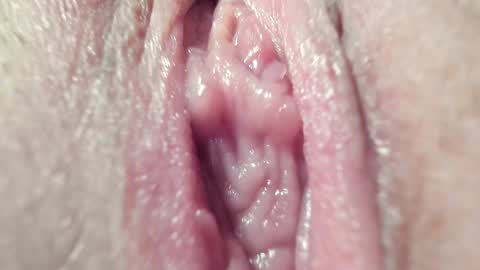 Im Courtney Nice to meet youFollow meInstagram courtneyluv778 online show from January 16, 2025, 3:13 pm