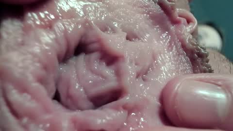 Im Courtney Nice to meet youFollow meInstagram courtneyluv778 online show from February 2, 2025, 4:32 pm