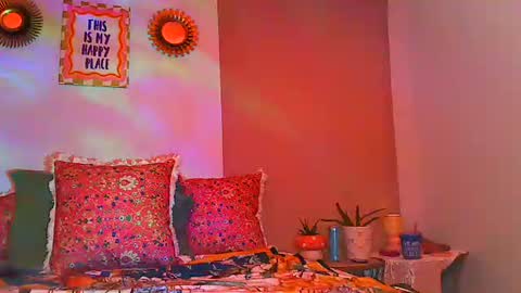 courtscutekitty online show from June 14, 2026, 2:19 pm