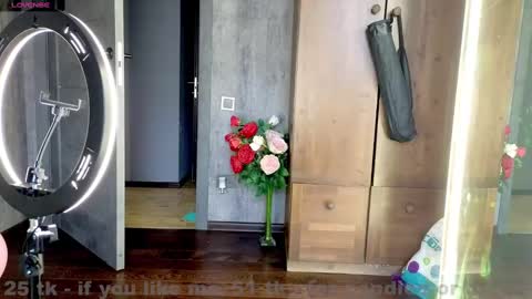 Snapshot of coy_girl_ chatting on February 24, 2025, 8:49 am My name is Emma - HELP COLLECT TOKENS FOR THE OPERATION FOR MY DAUGHTER online show from February 24, 2025, 8:49 am