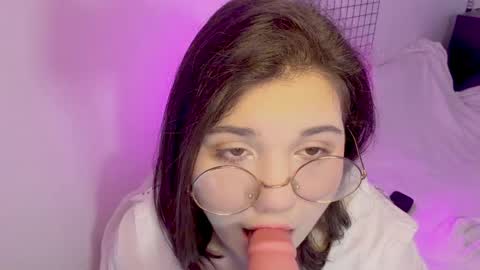 Cozy online show from April 1, 2026, 6:25 am