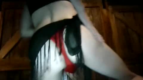 KellyFemboy online show from December 1, 2025, 9:47 am