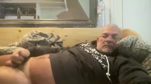 crapaud75018 online show from October 13, 2025, 7:30 am