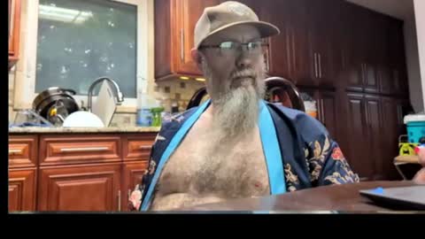 Snapshot of craven_moreass chatting on August 2, 2026, 11:08 am Dick Fitswell online show from August 2, 2026, 11:08 am