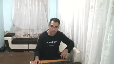 crazy____boy09 online show from November 1, 2025, 9:39 pm