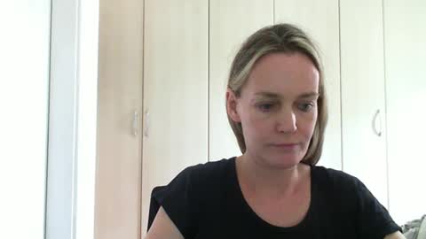 Snapshot of crazyanny chatting on December 24, 2024, 1:28 pm Anny online show from December 24, 2024, 1:28 pm