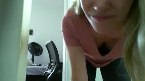 Snapshot of crazyanny chatting on January 23, 2025, 2:07 pm Anny online show from January 23, 2025, 2:07 pm