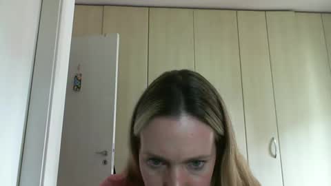 Snapshot of crazyanny chatting on February 10, 2025, 2:26 pm Anny online show from February 10, 2025, 2:26 pm