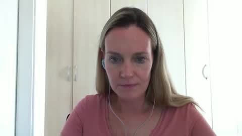 Snapshot of crazyanny chatting on February 12, 2025, 5:16 pm Anny online show from February 12, 2025, 5:16 pm