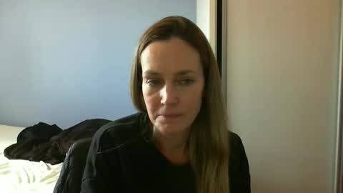 Anny online show from October 20, 2025, 4:07 pm