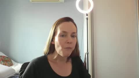 Anny online show from December 20, 2025, 2:13 pm