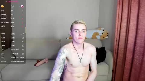 Snapshot of crazybottom99 chatting on March 12, 2025, 6:44 pm Alex online show from March 12, 2025, 6:44 pm