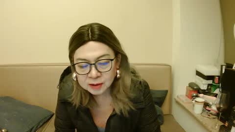 Snapshot of crazychika chatting on March 5, 2025, 8:21 pm Kelly online show from March 5, 2025, 8:21 pm