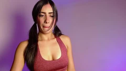 Snapshot of crazyfantasies_ chatting on April 6, 2026, 4:46 am Mely online show from April 6, 2026, 4:46 am