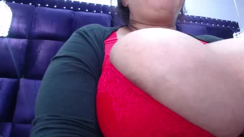 Snapshot of crazyonme chatting on September 19, 2025, 8:53 pm diosalinda online show from September 19, 2025, 8:53 pm