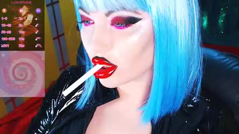 Snapshot of crazypinkyball chatting on January 7, 2026, 3:03 pm Roxy online show from January 7, 2026, 3:03 pm