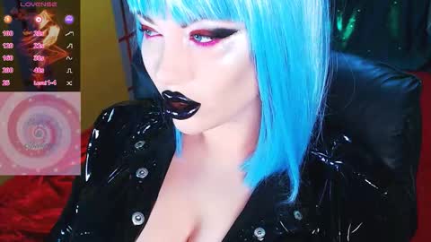 Snapshot of crazypinkyball chatting on January 17, 2026, 2:00 pm Roxy online show from January 17, 2026, 2:00 pm