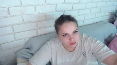 Snapshot of crazyy_girl_ chatting on April 8, 2026, 3:12 pm Crazyy Girl online show from April 8, 2026, 3:12 pm
