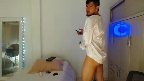 Bull online show from November 12, 2025, 6:03 am