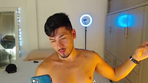 Bull online show from November 25, 2025, 4:01 am