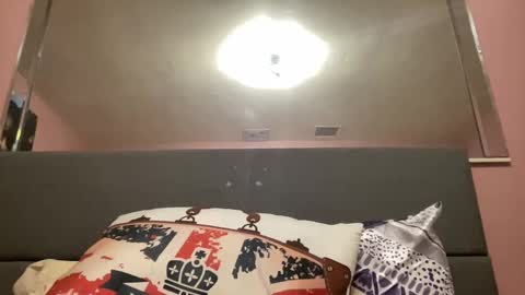 Snapshot of creame_sensation chatting on February 11, 2025, 6:08 am PHANTOMTARGARYENXXX online show from February 11, 2025, 6:08 am