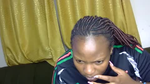 Snapshot of creamie8 chatting on January 12, 2025, 6:27 pm creamie8 online show from January 12, 2025, 6:27 pm