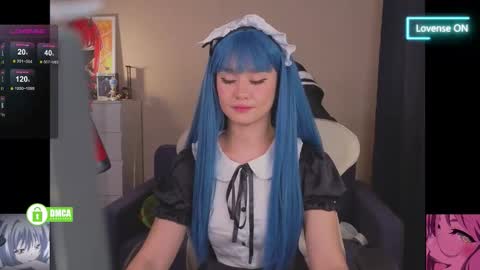 Snapshot of creammeow chatting on December 22, 2025, 3:47 am Alina online show from December 22, 2025, 3:47 am