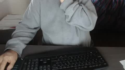 Snapshot of creamormilk chatting on October 6, 2025, 11:40 am Creamormilk online show from October 6, 2025, 11:40 am