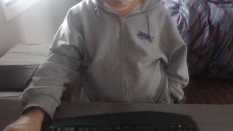 Snapshot of creamormilk chatting on October 7, 2025, 1:30 pm Creamormilk online show from October 7, 2025, 1:30 pm