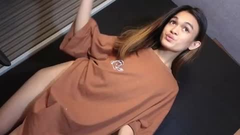 Snapshot of creamy_delilah chatting on June 15, 2026, 4:31 pm Delilah online show from June 15, 2026, 4:31 pm