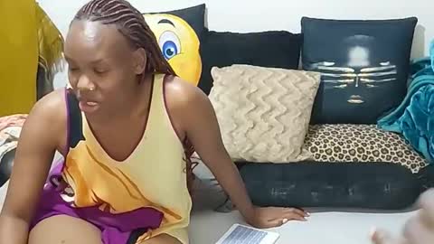 creamyhub online show from September 20, 2025, 11:22 am