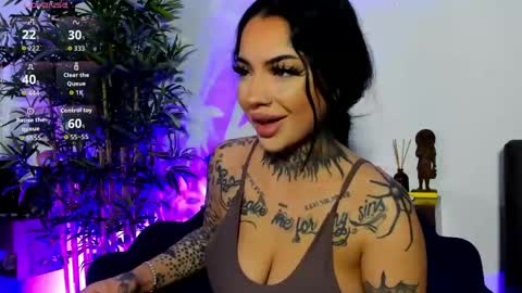 Sophie online show from May 11, 2026, 6:08 am