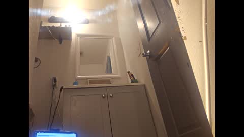 creamymilf11 online show from October 15, 2025, 5:24 pm