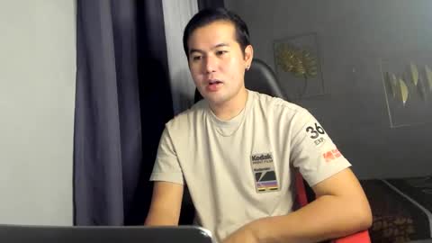 Snapshot of creamynow chatting on December 24, 2024, 9:17 am BareCreamyCum online show from December 24, 2024, 9:17 am