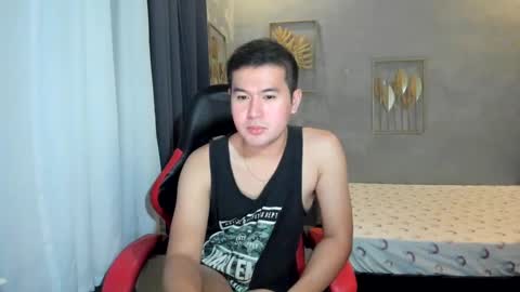 Snapshot of creamynow chatting on February 6, 2025, 6:24 pm BareCreamyCum online show from February 6, 2025, 6:24 pm